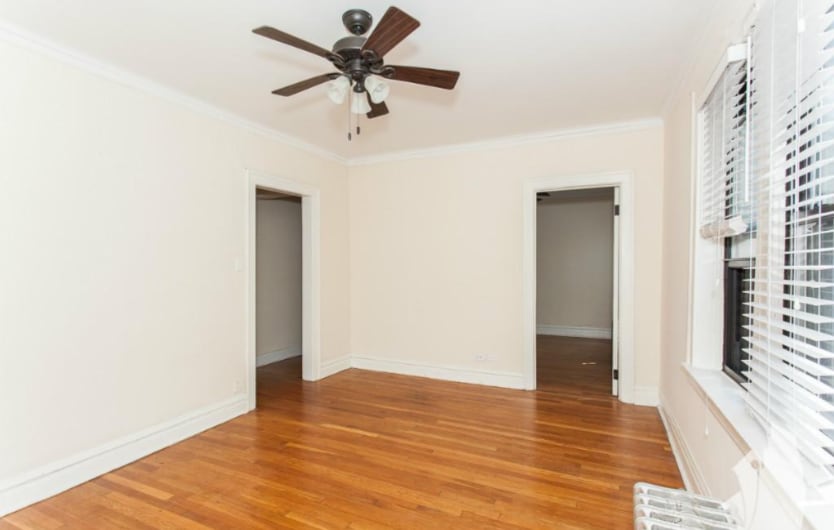 Building Photo - 4725 N Leavitt St
