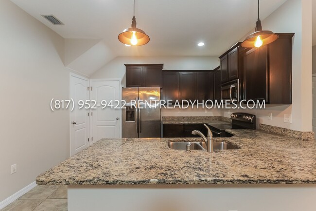 Building Photo - 3943 Claybrook Dr