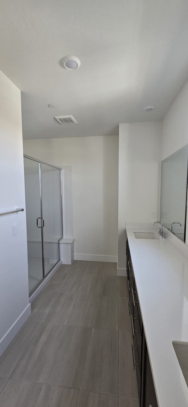 Building Photo - Brand New 2025 Solar-Powered 4 Bed, 3 Bath...