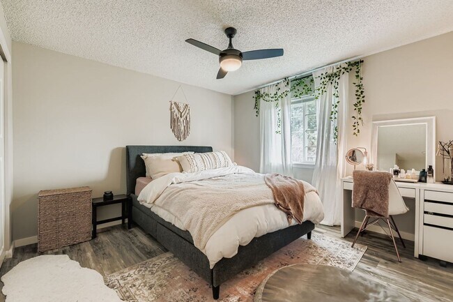 Building Photo - Charming 3 bed/1 bath Broomfield Home - Available December 20th!