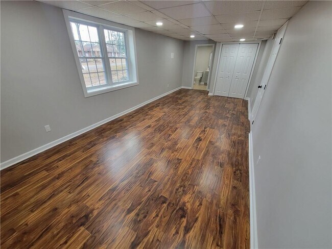 Building Photo - 783 Rebecca St NW