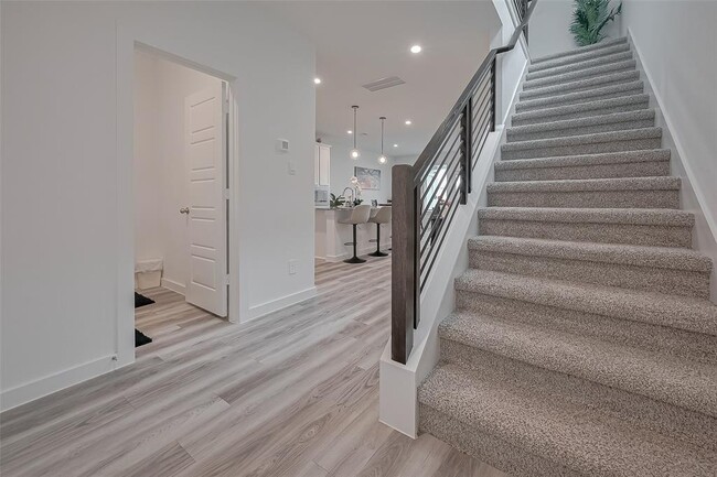 Building Photo - 10405 Hadley Pk Trl