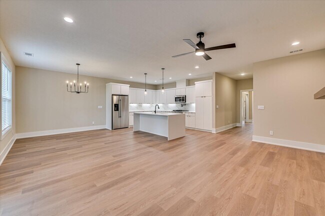 Building Photo - 3094 Banter Dr