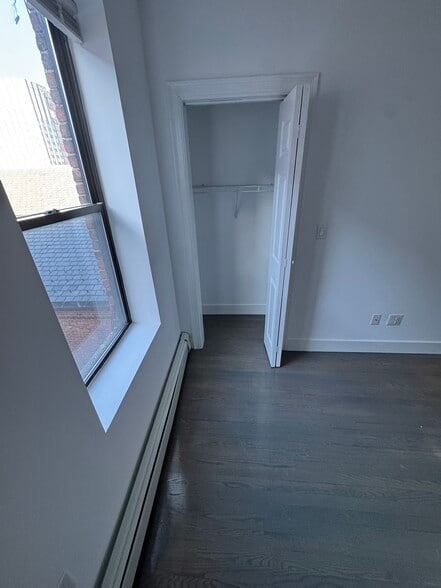 Building Photo - 44 Joy St