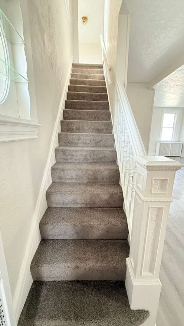 Building Photo - Spacious 4BR 1.5BA Single Family Home in Carrick