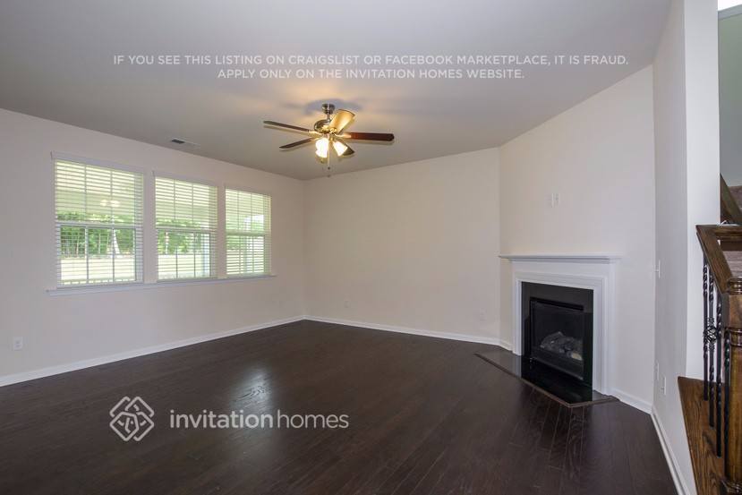 Building Photo - 17208 Belmont Stakes Ln