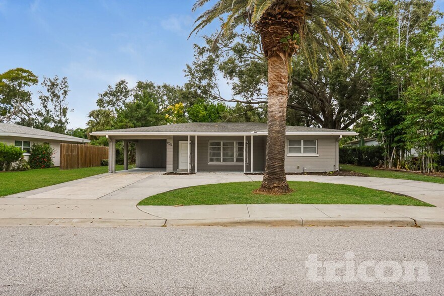 Primary Photo - 2237 Grove St