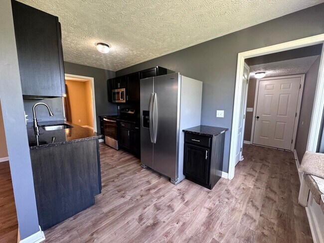 Building Photo - 109 Belle Boyd Dr