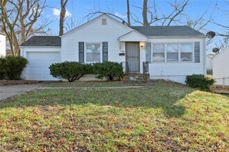 Building Photo - 1324 Odessa Dr