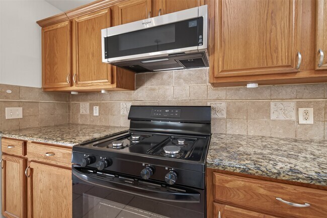 Building Photo - 2883 Lost Cove Ct