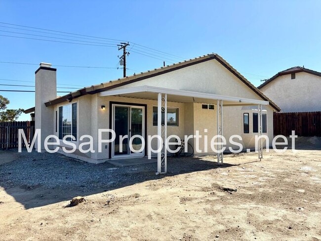 Building Photo - 15512 Yates Rd