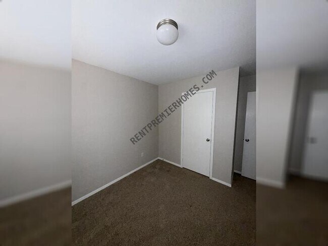 Building Photo - 7525 Lipizzan Rd