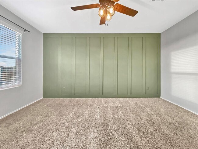 Building Photo - 353 Bronco Billy Dr