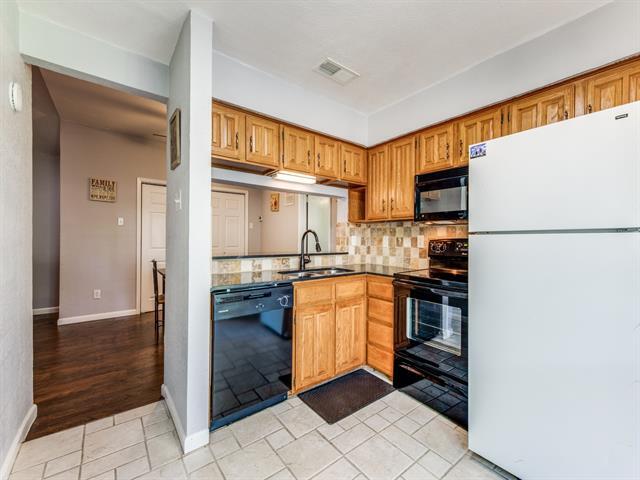 Building Photo - 336 Melrose Dr