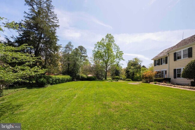 Building Photo - 3408 Wessynton Way