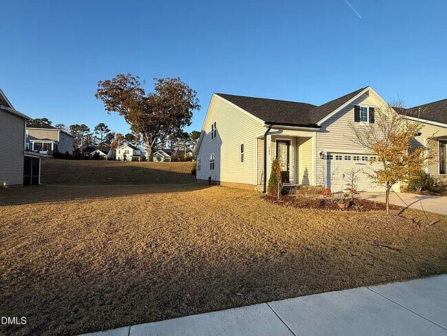 Building Photo - Lease OR Lease to Own