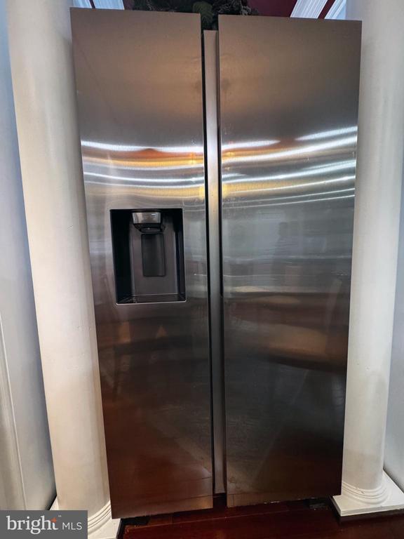 Building Photo - 5211 Rosalie Ridge Dr