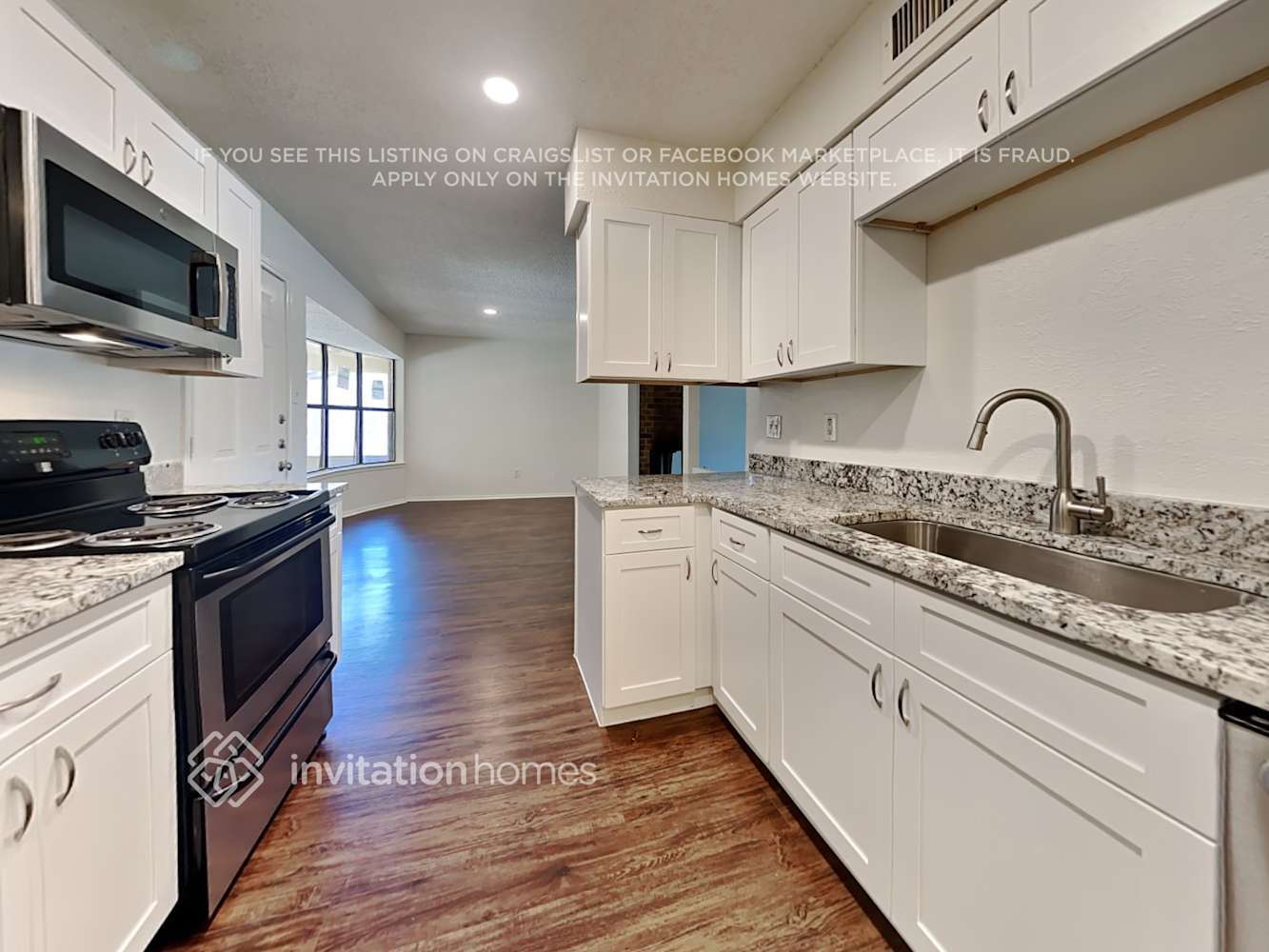 Building Photo - 717 Holly Oak Dr
