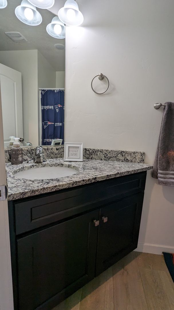 Building Photo - Beautiful 3 Bedroom Townhome in Cedar City...