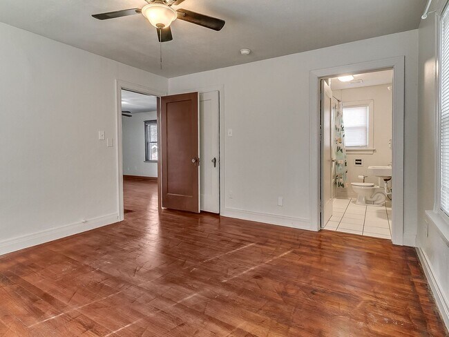 Building Photo - Charming 1 bed | 1 bath in great location