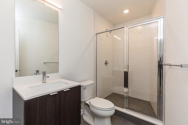 Building Photo - 1247 N 27th St