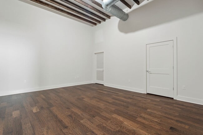 Building Photo - 1801 2nd Ave N
