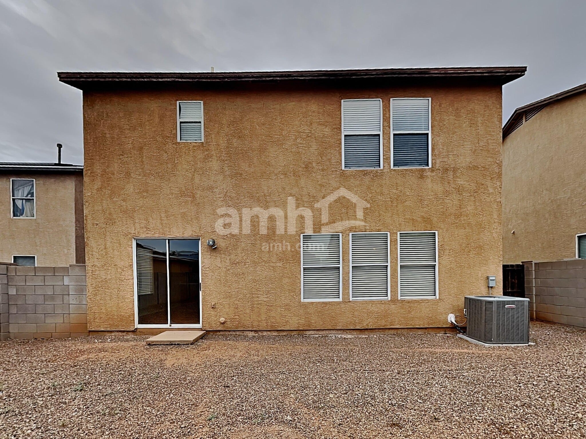 Building Photo - 6913 S Goshawk Dr
