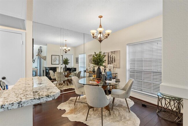 Building Photo - 2220 Bering Dr