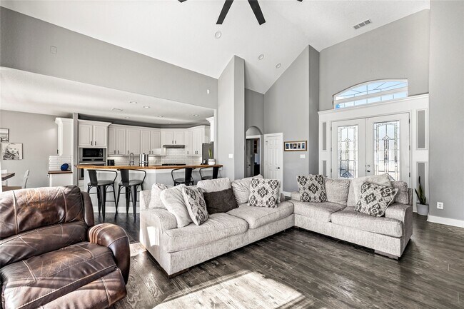 Building Photo - 11601 King George Ct