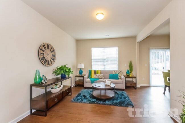 Building Photo - 2035 Aragon Lane