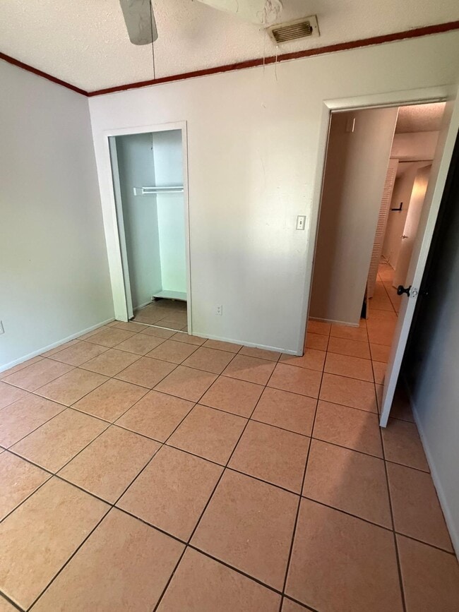 Building Photo - 101 Red Cedar Dr