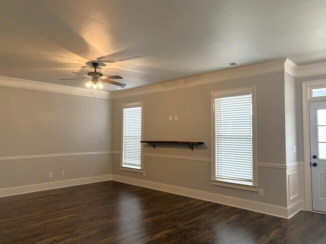 Building Photo - 781 Bridgewater Dr