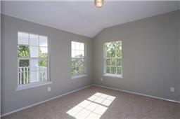 Building Photo - 1717 Forsythe Dr