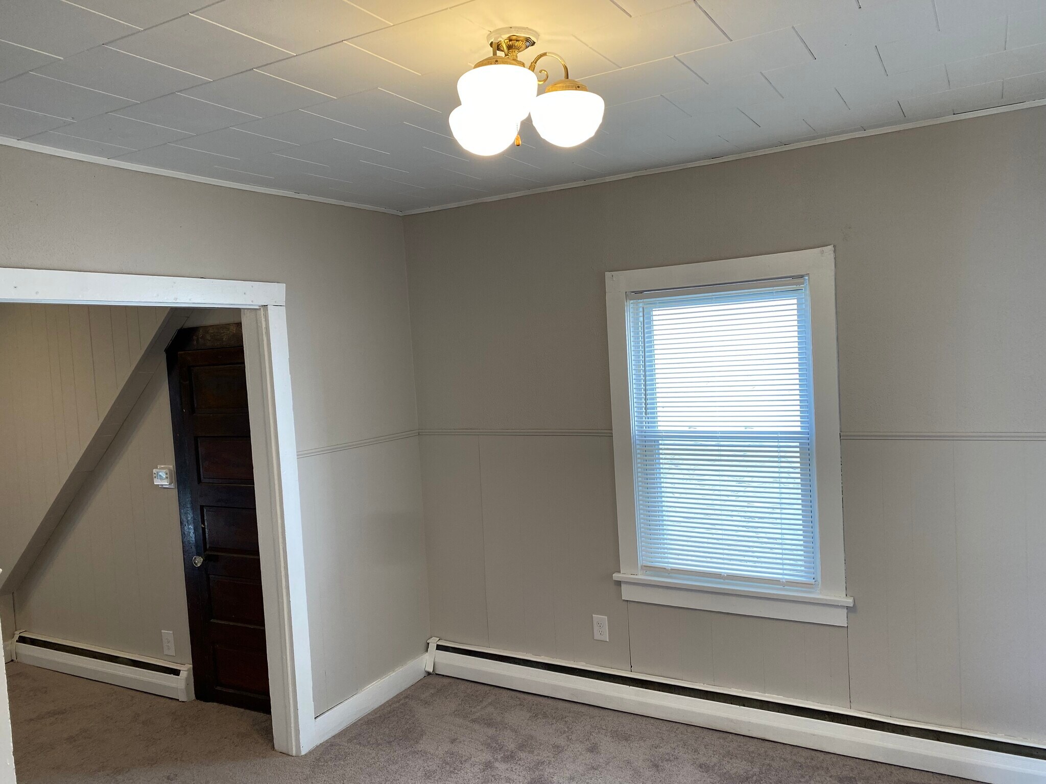 Building Photo - 123 Main St