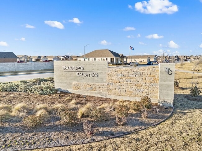 Building Photo - 1340 Blazin Bronco Trl