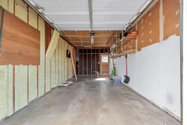 Building Photo - 4282 W Virginia Ave