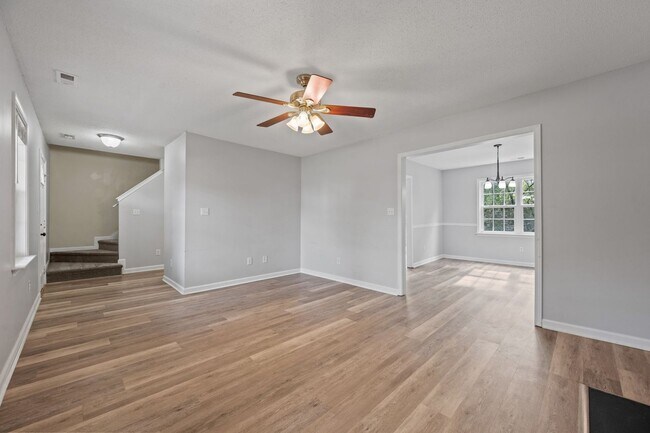 Building Photo - Welcome to Dartmoor Trail!