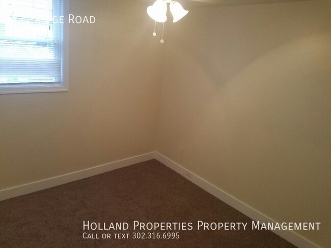 Building Photo - 221 Ridge Rd