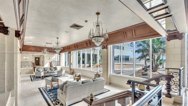 Building Photo - 2030 S Ocean Dr