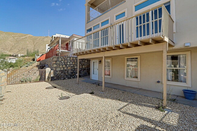 Building Photo - 4717 Excalibur Dr