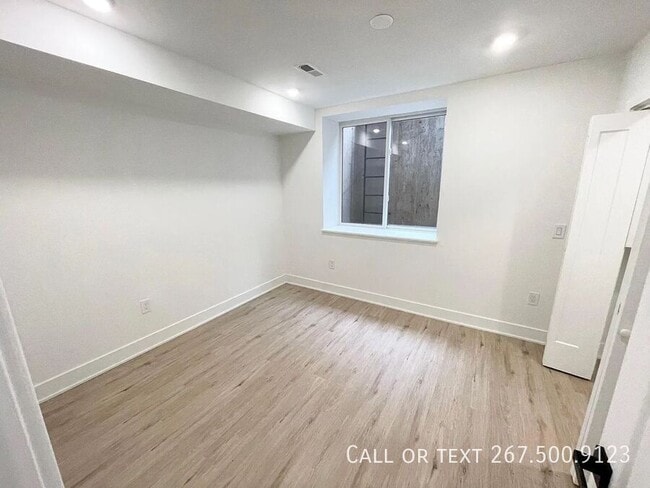 Building Photo - 2605 E Boston St