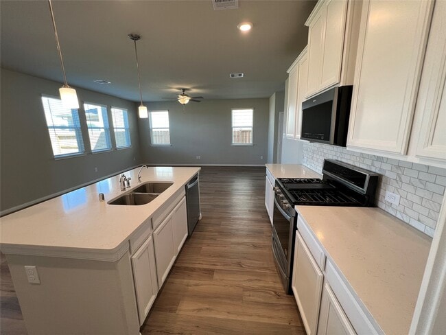 Building Photo - 5635 Giving Grace Wy