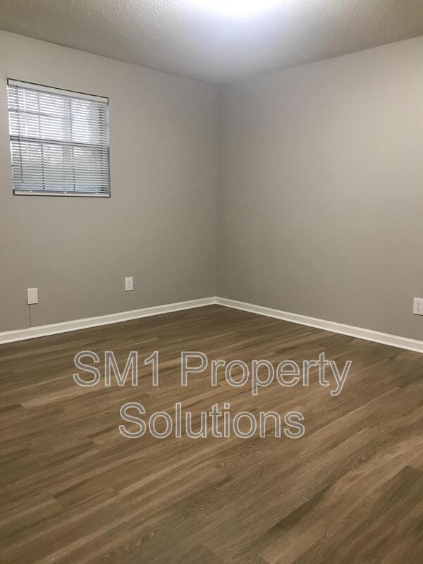 Building Photo - 2509 Green Oaks Ct SE