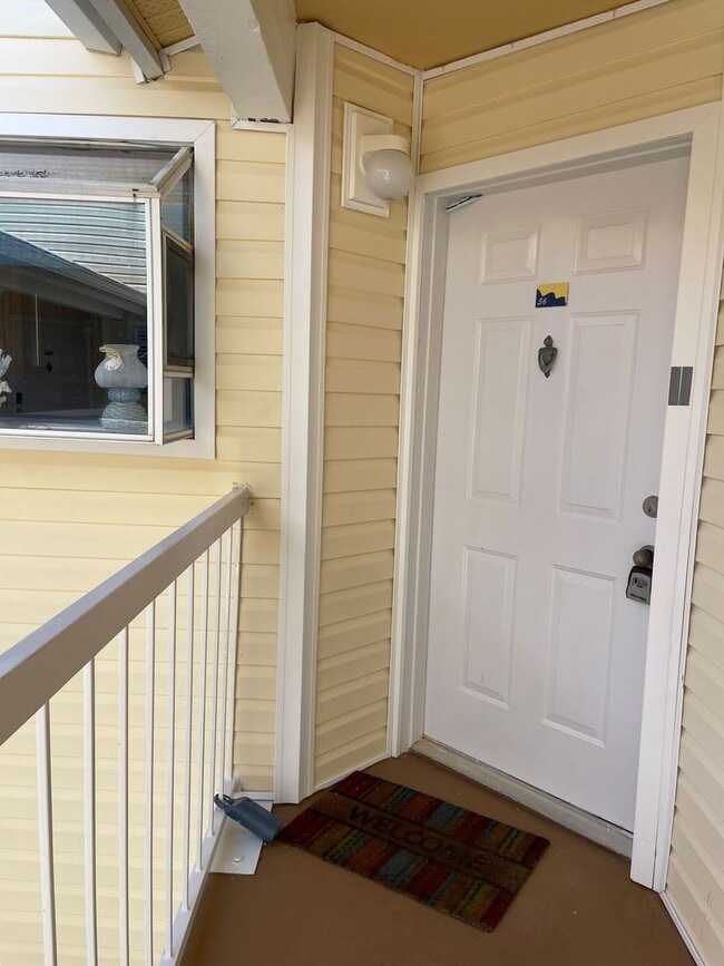 Building Photo - 3rd floor Beach Club Condo in Indialantic, FL!