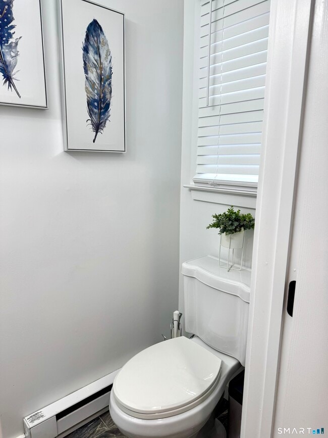 Building Photo - 25 Padanaram Rd