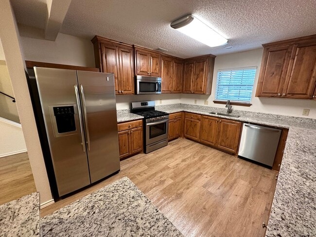 Building Photo - 4409 Alicia Dr