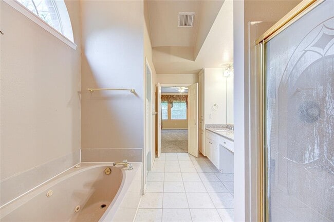 Building Photo - 4406 Parklane Colony Ct