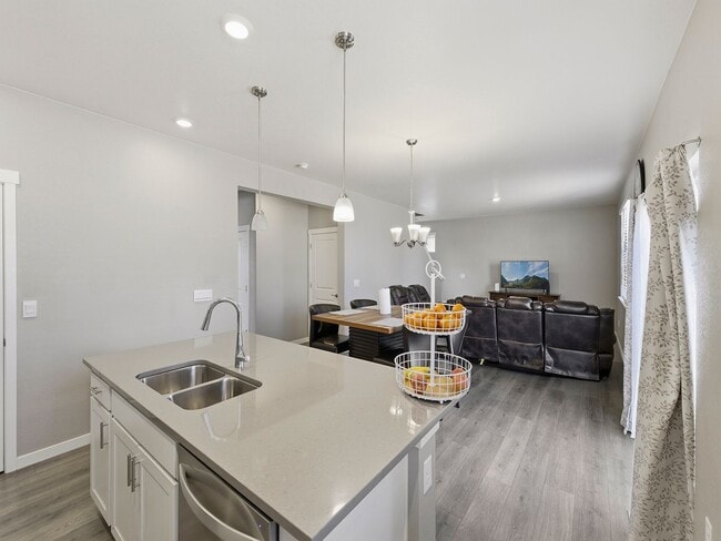 Building Photo - Newer 3-Bedroom Home with Fenced Yard, A/C, Attached Garage!