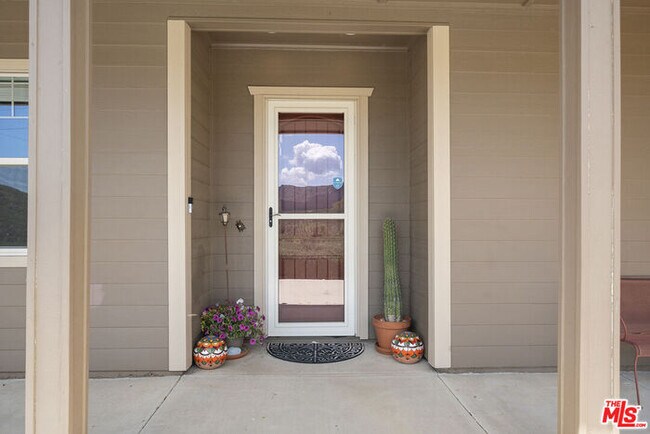 Building Photo - Furnished 4BR Mountain View Home with Garage