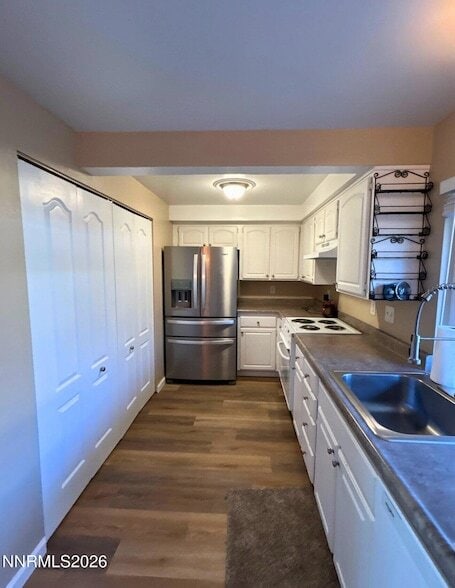 Building Photo - 835 Ridgewood Dr